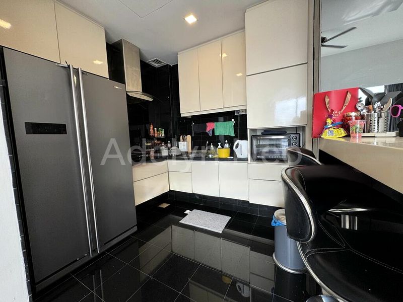 1 Bed Apartment (Condo) for Sale in  Studio 3 - Image 8